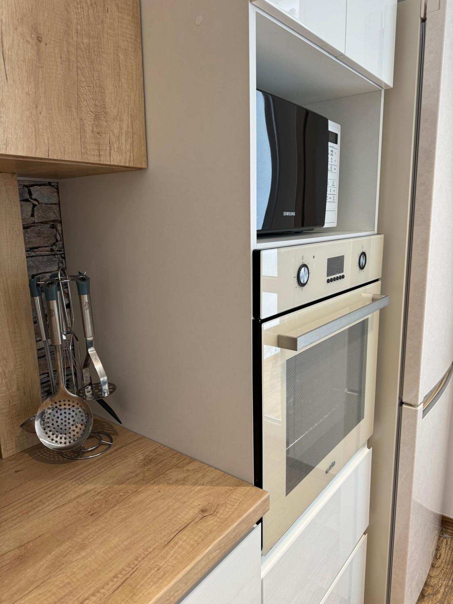 Жк Great Britain Apartment リヴィウ エクステリア 写真