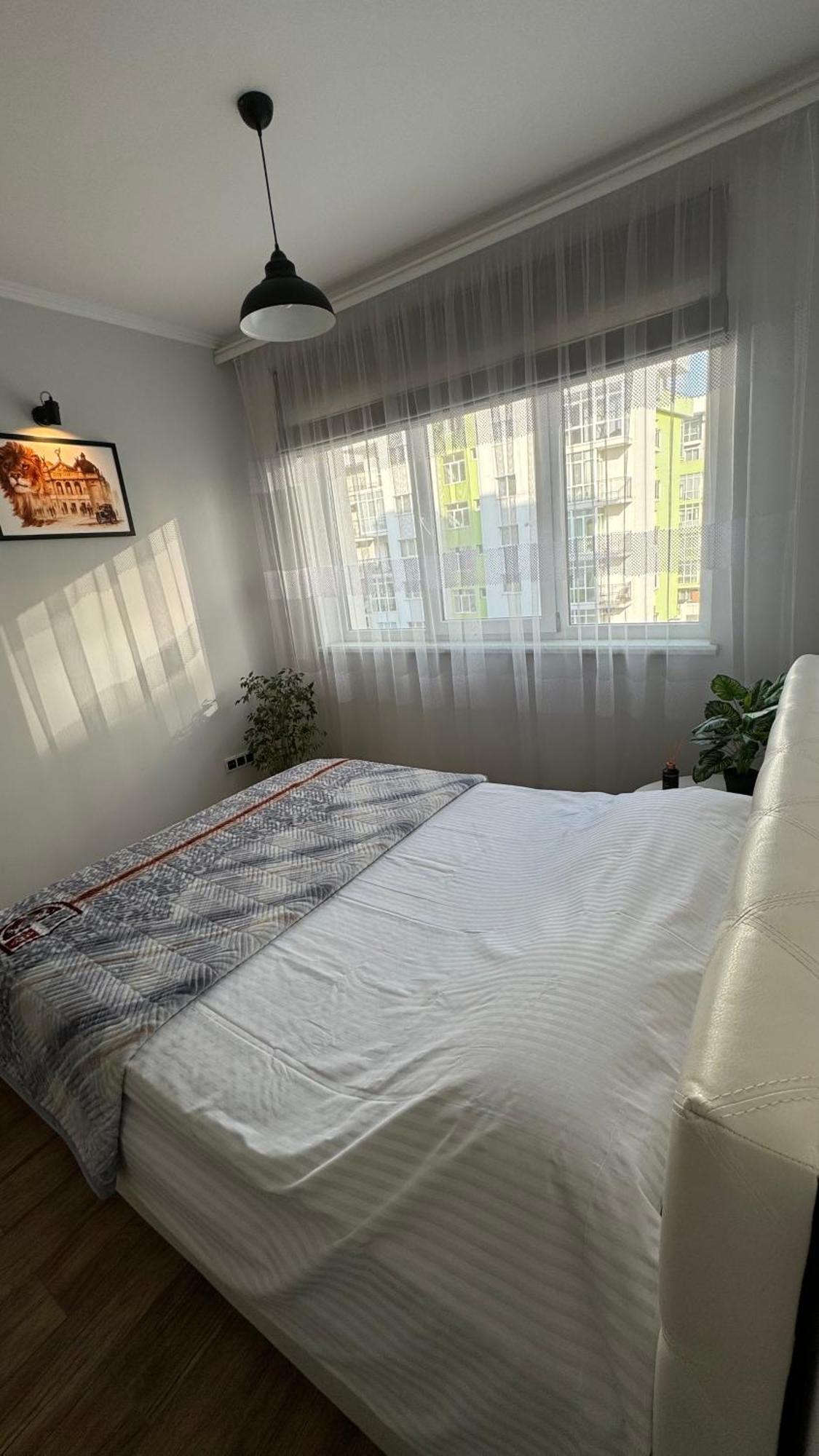 Жк Great Britain Apartment リヴィウ エクステリア 写真